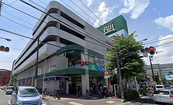 フジスーパー