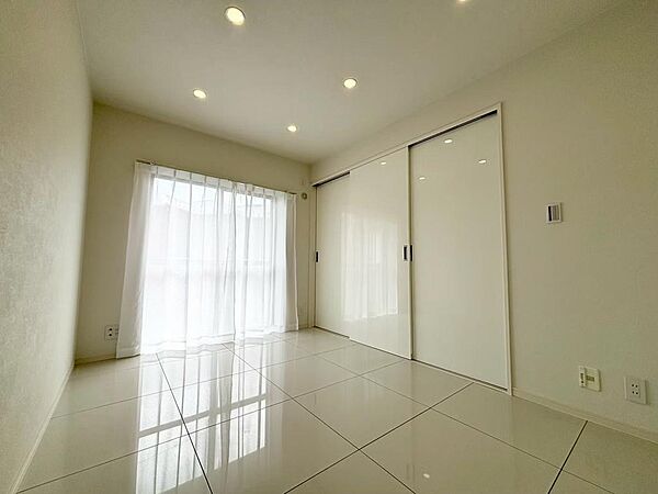 同社リフォーム施工例です。築年数を感じさせない高級感のある仕上がりです！