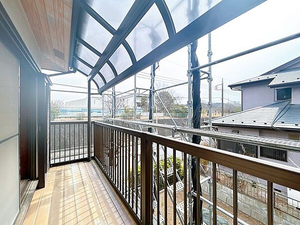 【リフォーム中5/15】南向きで日が当たるのでお天気のいい日に洗濯物を気持ちよく干すことができますね。