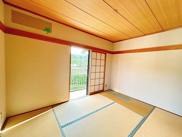 【2階和室8/1撮影】別画角の写真です。