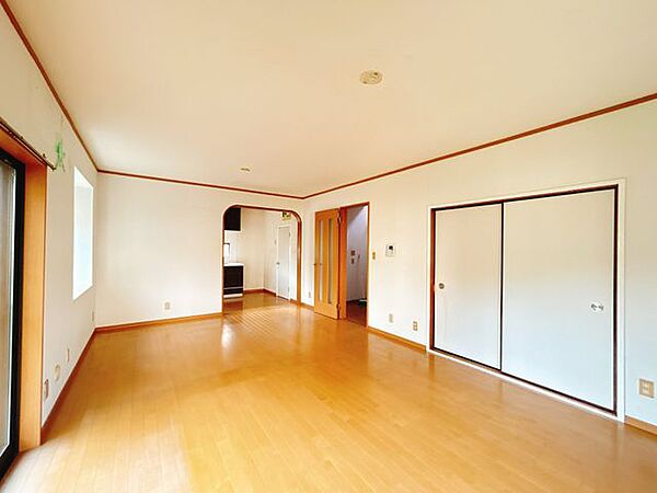 【リフォーム中8/22撮影】別画角の写真です。