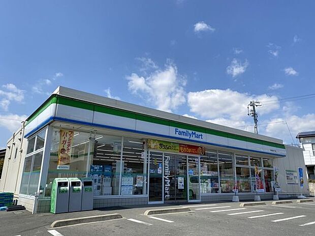 ファミリーマート浜松泉四丁目店 徒歩11分。 830m