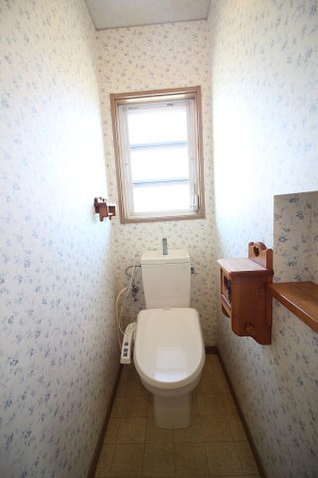 壁式も綺麗なトイレです！