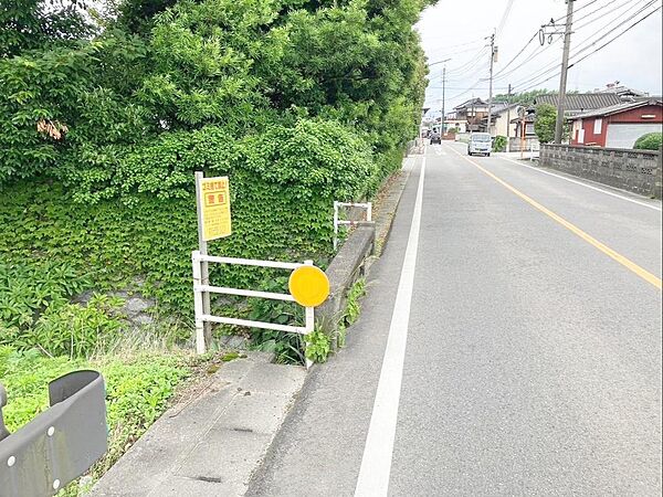 【前面道路含む現地写真】前面道路含む現地写真です