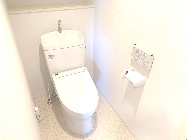 トイレは便器ごと新品に交換済みです！
