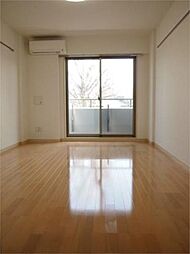 アイル三軒茶屋 102 1階1Kのリビング/ダイニング