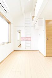 カーサミモザ 106 1階ワンルームのリビング/ダイニング