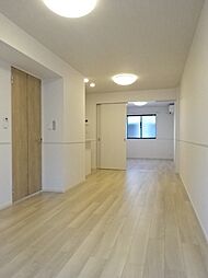 ロワゾーブルーＮ 102 1階1LDKのリビング/ダイニング