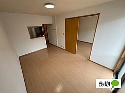 ニューポート八番館 101 1階1LDKのリビング/ダイニング