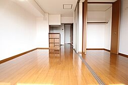 ヴァン・ソフィア C203 2階1LDKのリビング/ダイニング