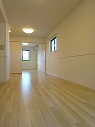 ライジングサンＢ 102 1階1LDKのリビング/ダイニング