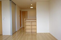 レフィナード 206 2階1LDKのリビング/ダイニング