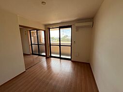 プレザンス 2階2LDKのリビング/ダイニング