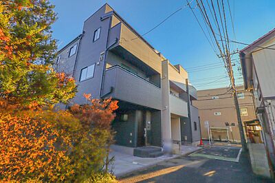 外観:本日ご見学できます♪ご購入の際の値引き交渉も頑張ります♪頭金の無い方など住宅ローン審査に不安をお持ちの方もお気軽にお問合せ下さい♪ 外観:本日ご見学できます♪ご購入の際の値引き交渉も頑張ります♪頭金の無い方など住宅ローン審査に不安をお持ちの方もお気軽にお問合せ下さい♪