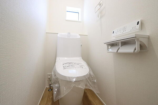トイレを拡大表示
