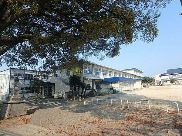 大分市立明治小学校大分市立明治小学校児童数　1194人(2023年度)教職員数　　63名(2023年度) 2060m
