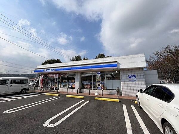 ローソン大分横尾店営業時間：24時間住所：大分市横尾3933-36電話：097-520-4803 1170m