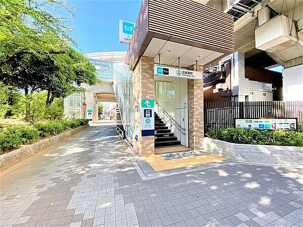 北綾瀬駅(東京メトロ 千代田線) 徒歩10分。 740m