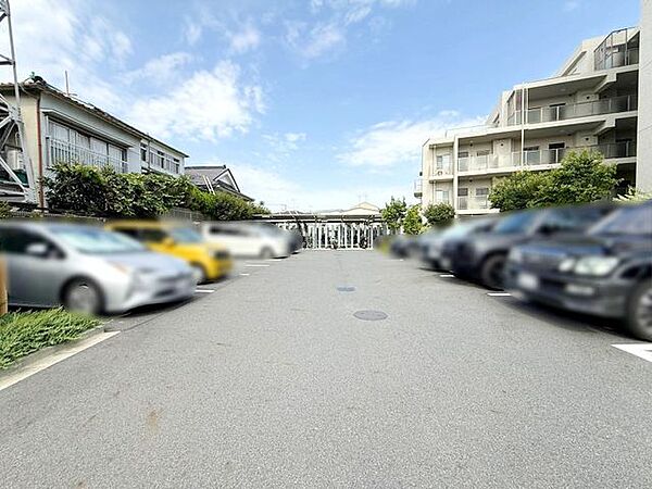 【駐車場】※空き情報等については、担当者にお問合せください。