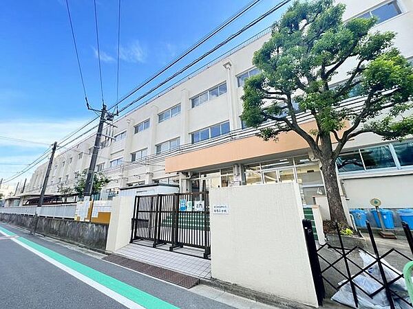 葛飾区立白鳥小学校 徒歩10分。 780m