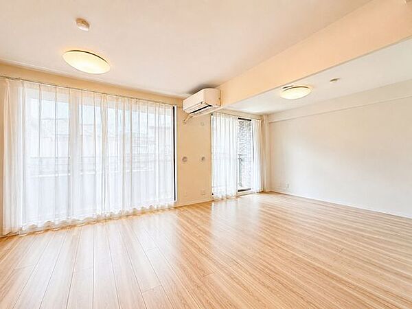 【リビング】約17.4帖の広々としたＬＤＫ。※リフォーム後のイメージ画像です。リフォームには別途費用がかかります。