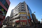 八丁堀駅より徒歩3分 6階 築43年の賃貸物件
