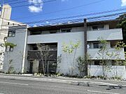 白島駅より徒歩10分 3階 築3年の賃貸物件