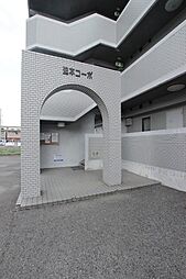 4 / 6