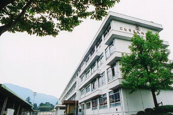 画像7:広島市立亀崎中学校