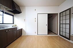 広島電鉄5系統 南区役所前駅 徒歩27分の賃貸アパート 1階3DKのリビング/ダイニング