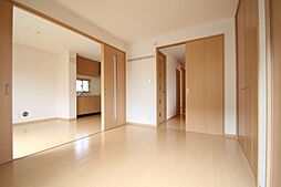 JR可部線 下祇園駅 徒歩13分の賃貸アパート 2階2LDKのリビング/ダイニング