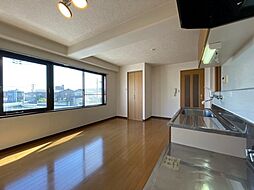 広島電鉄宮島線 楽々園駅 徒歩25分の賃貸マンション 2階2SLDKのリビング/ダイニング