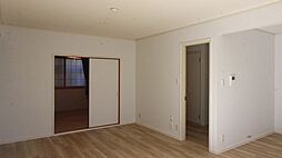 広島電鉄1系統 県病院前駅 徒歩10分の賃貸タウンハウス 1階3LDKのリビング/ダイニング