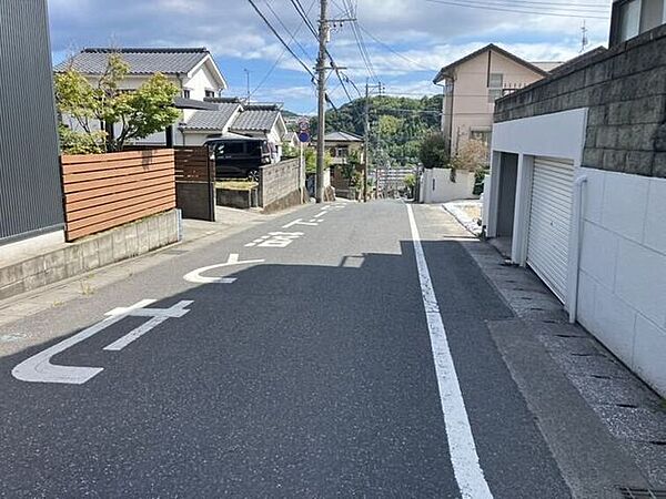 玉江小区！南東角地！更地渡し！建築条件無し（お好きなハウスメーカーさんで建てられます）！