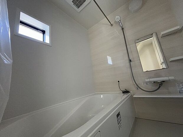 ゆったりとくつろげる浴室♪