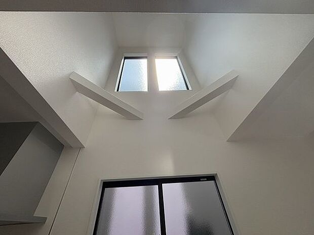 開放感あふれる吹き抜け♪