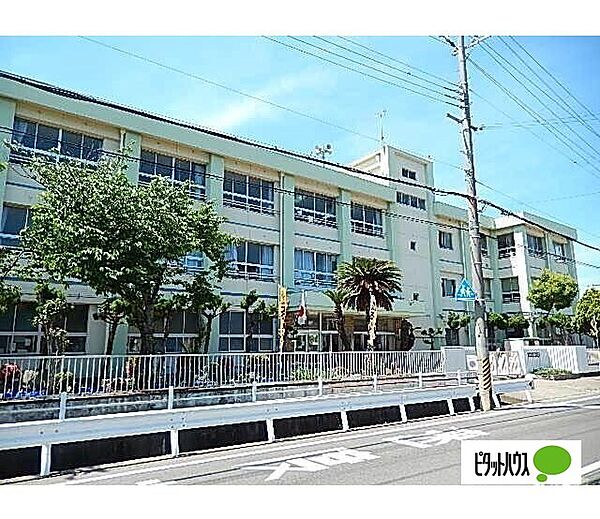画像26:小学校「和歌山市立福島小学校まで788m」