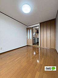 フィオーレN 302 3階1Kのリビング/ダイニング