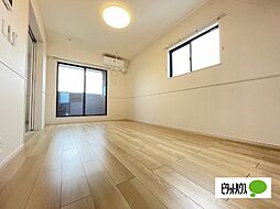 アデランテ黒田 201 2階2LDKのリビング/ダイニング