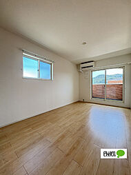 コーネリア西浜I 203 2階2LDKのリビング/ダイニング