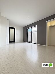 カムイチセ F 1階3LDKのリビング/ダイニング