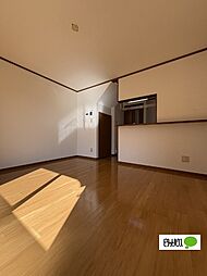 サンワードI 101 1階2LDKのリビング/ダイニング