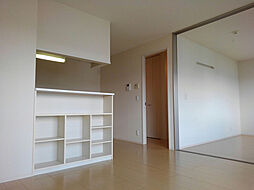 イル デ パン　A棟 202 2階2LDKのリビング/ダイニング