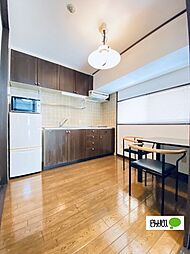 エル・カスティージョ・ワカヤマ 302 3階1DKのリビング/ダイニング