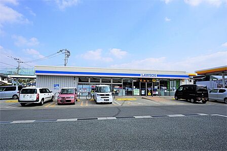 ローソン　志免田富三丁目店