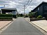 外観：前面道路含む現地写真