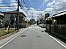 外観：前面道路含む現地写真
