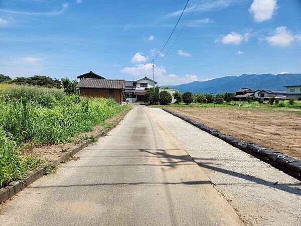 前面道路含む現地写真