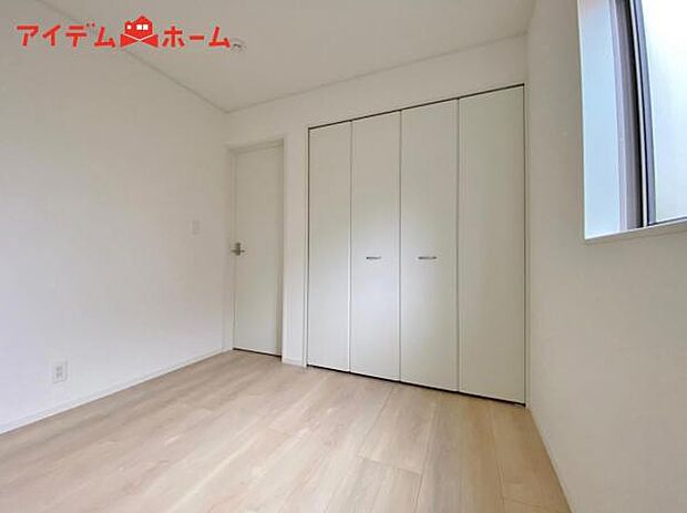 リビングと隣り合った和室の扉を開ければ 一つの部屋として使用でき、ゆとりのある空間を実現 