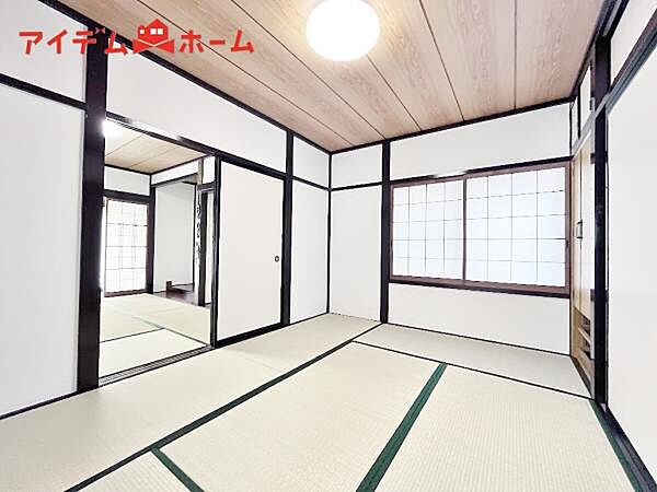 客間としても使える和室！ ごろんと寝転がる、リラックスタイムにぴったりです。